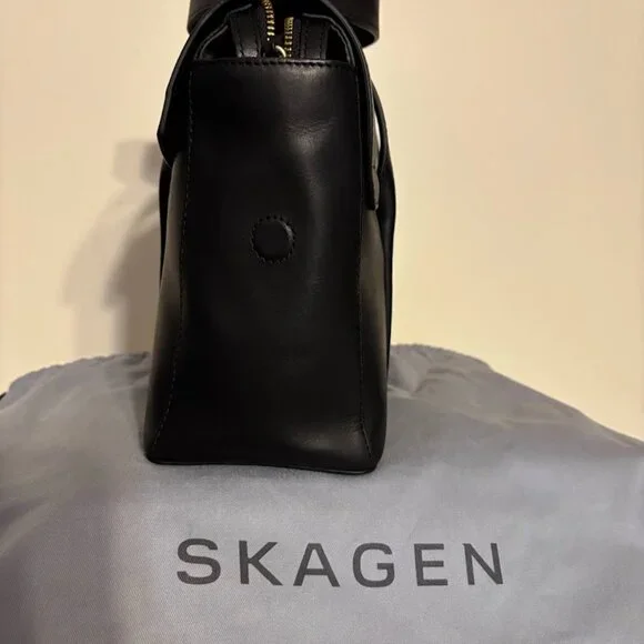 NEW SKAGEN Black Color Leather Handbag and Dust Bag - Picture 4 of 16